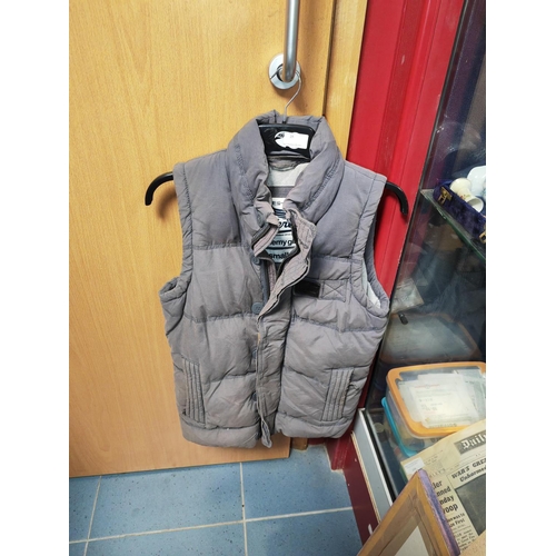 25 - Superdry Body Warmer Size S