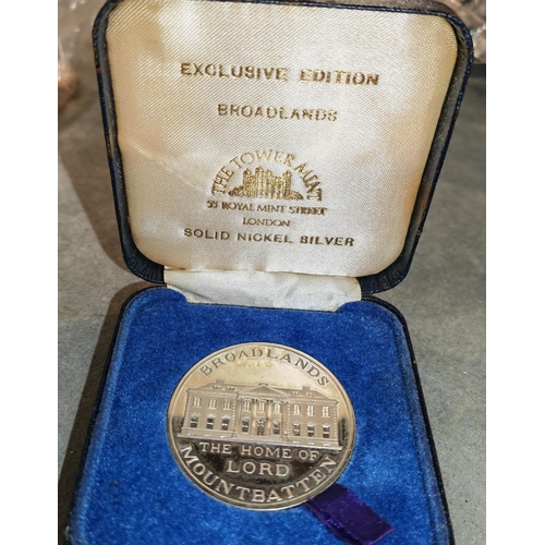 362 - Broadlands Home Of Lord Mountbatten Coin In Box