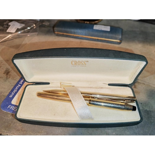 372 - Cross Rolled Gold Pen In Case