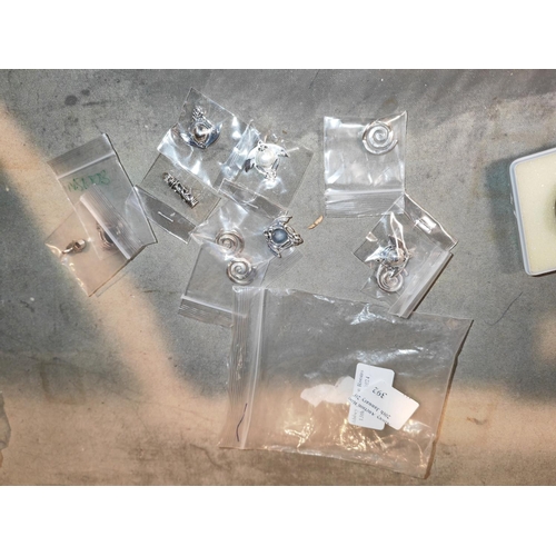 392 - 10 Various Silver Pendants