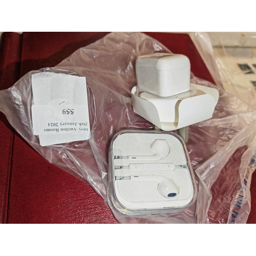 559 - Unused Genuine Apple Charger And Apple Headphones