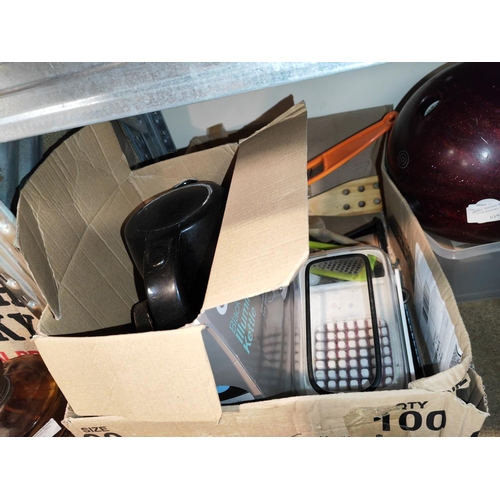 652 - Box Of Kitchenware