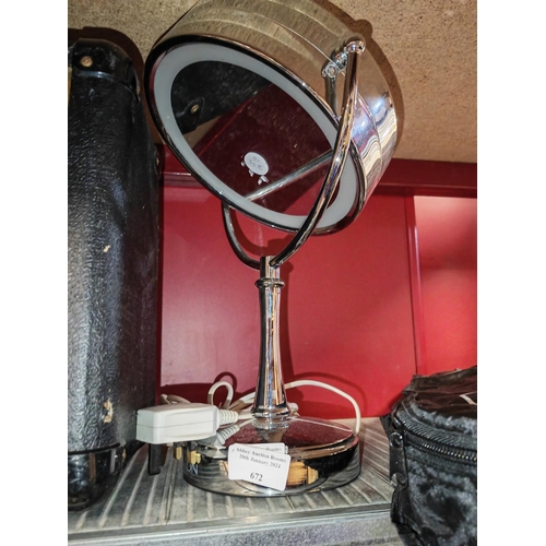 672 - Light Up Make Up Mirror