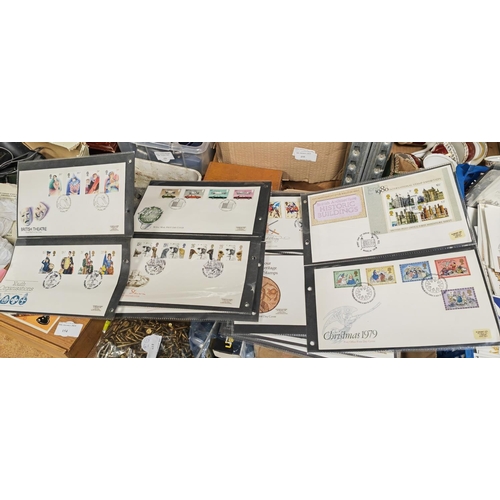 143 - Tray Of Gb First Day Covers Including Special Cancels, Booklet Panes, Mini Sheets, Mercury Issues, S... 