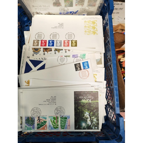 143 - Tray Of Gb First Day Covers Including Special Cancels, Booklet Panes, Mini Sheets, Mercury Issues, S... 