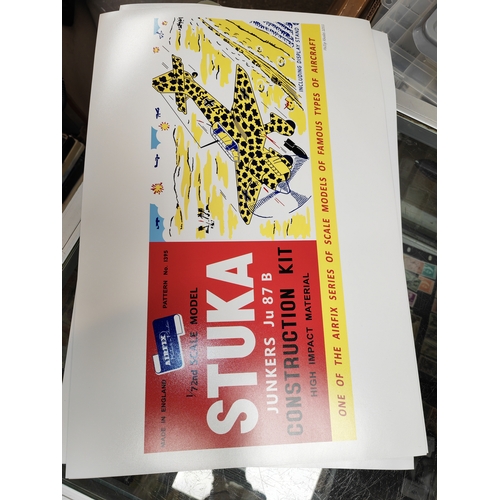 76 - Selection Of Air Fix, Tin Plate Signs, Pictures And Jigsaw Puzzles