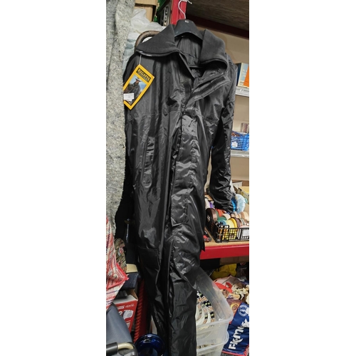 126 - Regatta Igloo Fishing Suit Size Uk 40 Euro 50