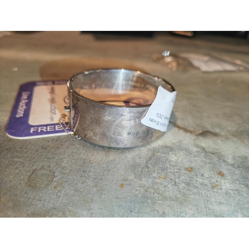 373 - Silver Bangle