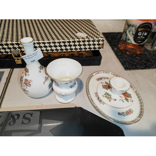 501 - 4 Pieces Of Wedgwood