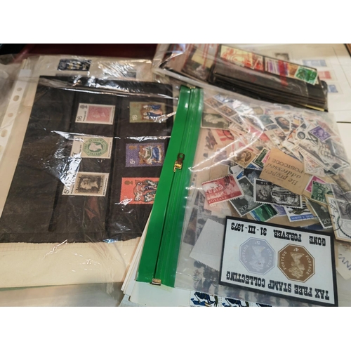 548 - Big Bag Of British Stamps