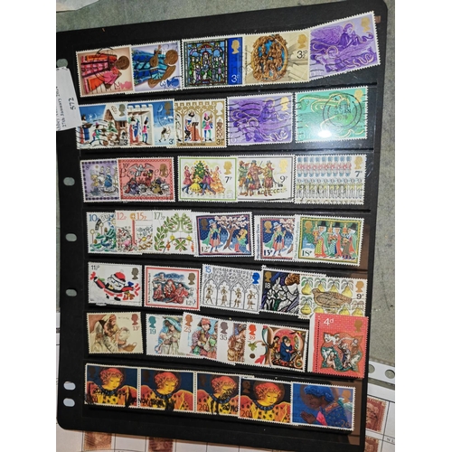 572 - 3 Pages Of Queen Elizabeth The 2Nd Stamps