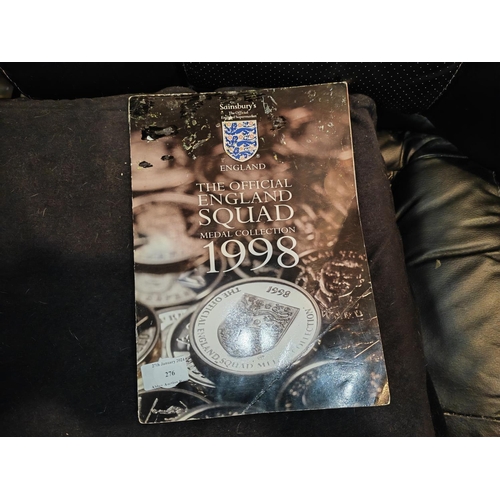 276 - 1998 England Medal Folder Complete