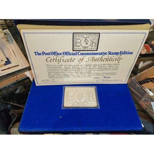 310 - Danbury Mint Sterling Silver Jubilee 1977 Commemorative Stamp Ingot In Case With Certificate No Fdc