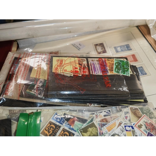 548 - Big Bag Of British Stamps