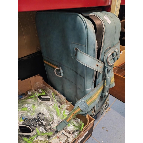 257 - Cloth Pull Along Suitcase