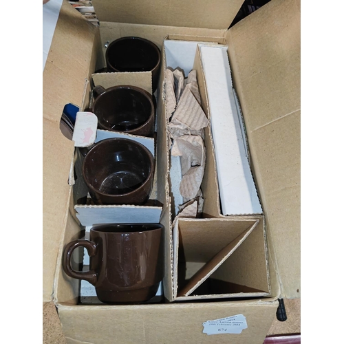 674 - 20Pce Dinner Set In Box