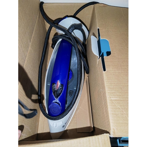 714 - Morphy Richards Turbo Glide Steam Iron In Box