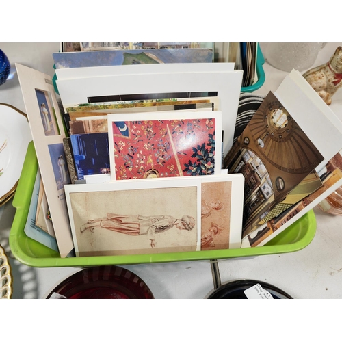 439 - 2 Tray Of Art And Theatre Postcards