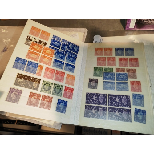 550 - Stock Book George V1 Stamps In Blocks