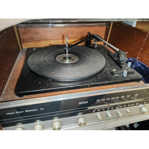 702 - Van De Merle Record Player Working