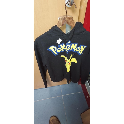 22 - Pokemon Official Hoody Size M