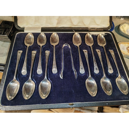 370 - Sheffield 1911 Silver 12 Spoons + Tongs Weights 214Gms