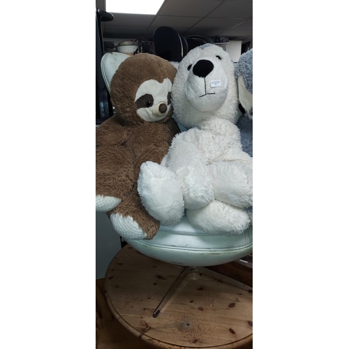 84 - 3 Large Soft Toys