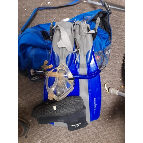 83 - Scubamax And Oceanic Flippers, Mask & Snorkel And Boots Plus Large Bag