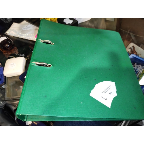 306 - Large Collection Of Star Trek Skybox Collector'S Cards