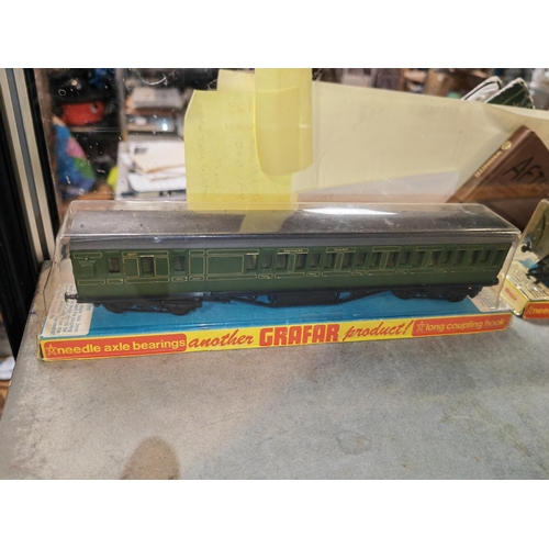 359 - 2 Grafar Southern Railway Coach Carriages In Original Packaging