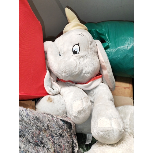 698 - 4 Large Cuddly Toys