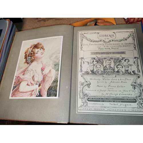 12 - Souvenier The Merry Widow 1907-1909 + Pick Of The Punch Book