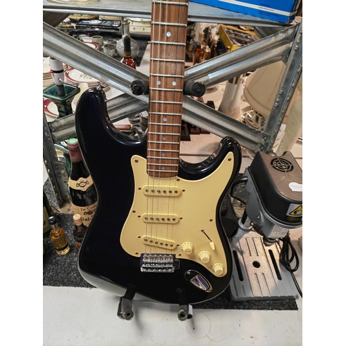 485 - Encore Electric Guitar