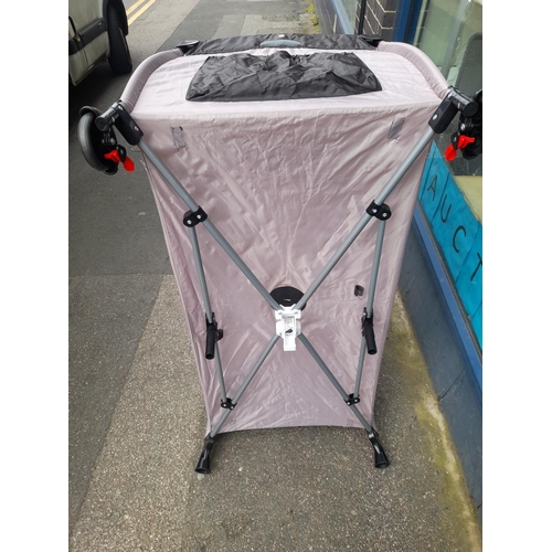 710 - Kiduku Babies Folding Travel Cot With Accessories And Bag