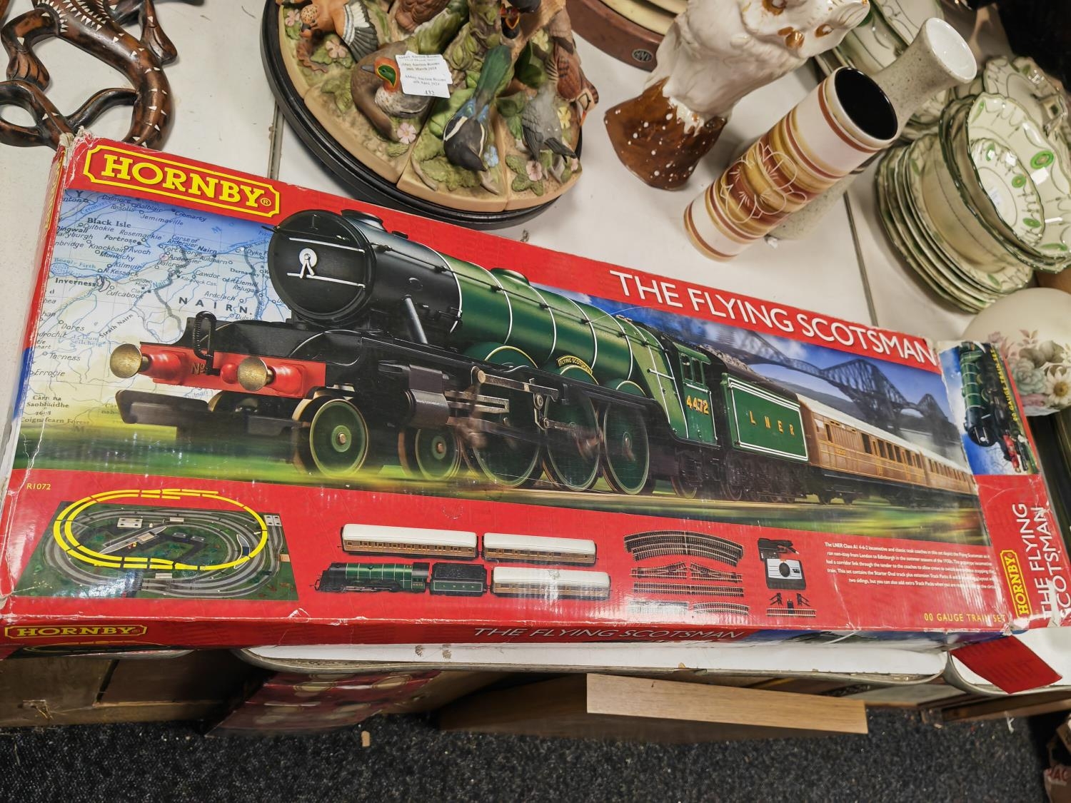 Hornby Flying Scotsman Train Set In Box Missing Loco And Tender