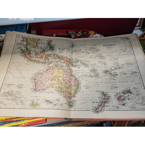 14 - Large Bacon'S Poplar Atlas Of  The World Book With Maps Dated 1910