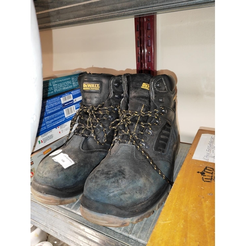 146 - Dewalt Boots Size 12