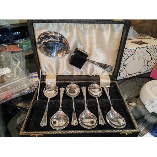 298 - Art Deco 1920/30 Silver Plated Dessert Spoon Set In Case