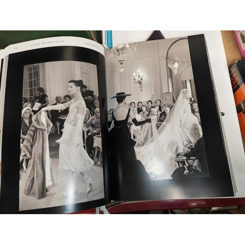 141 - Christian Dior Catwalk Book