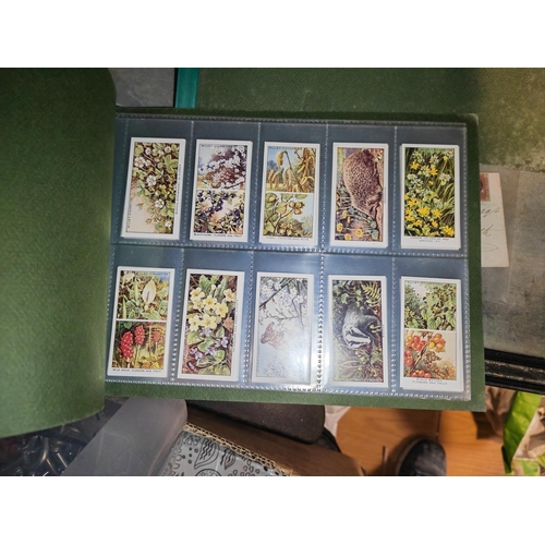 570 - 3 Albums Of Cigarette Cards