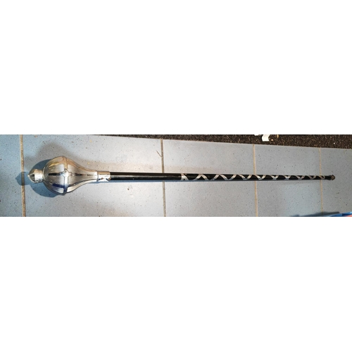 528 - Replica Queen'S Guard Staff