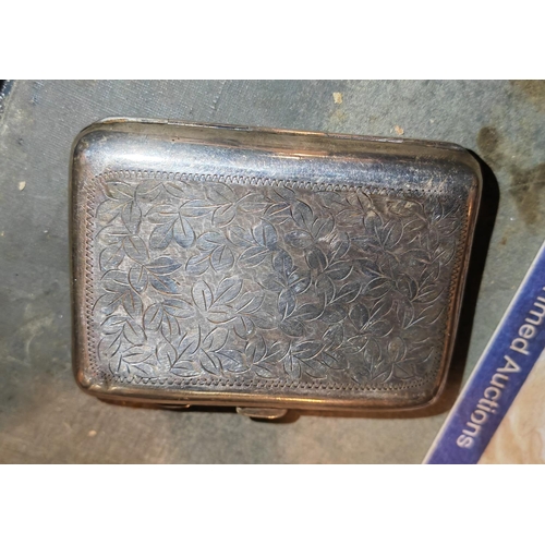 389 - Silver Cigarette Case Weights 67Gms