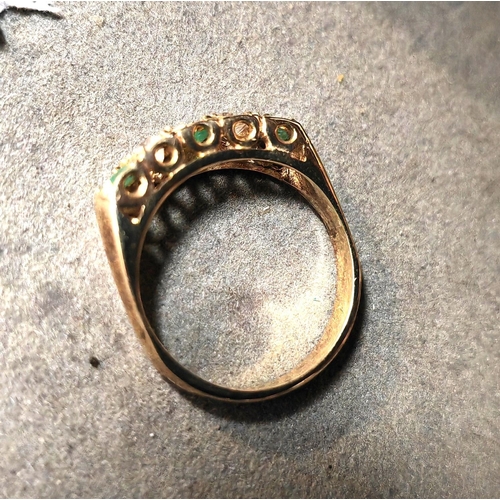 408 - 9Ct Gold And Silver Green And White Stone Ring Weights 2.3Gms