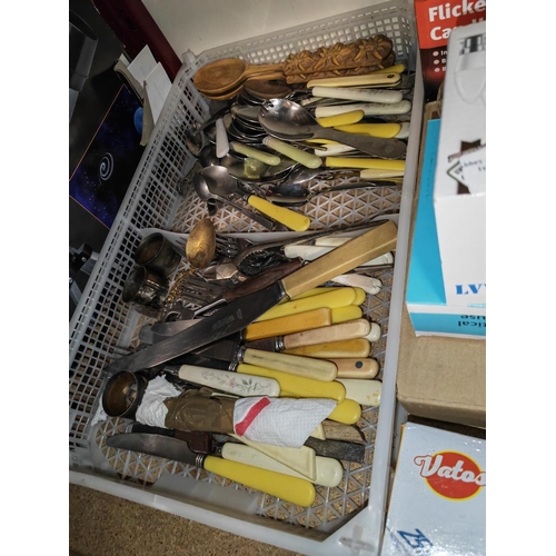 192 - 2 Trays Of Cutlery