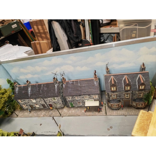 463 - Railway Town Diorama In Cabinet