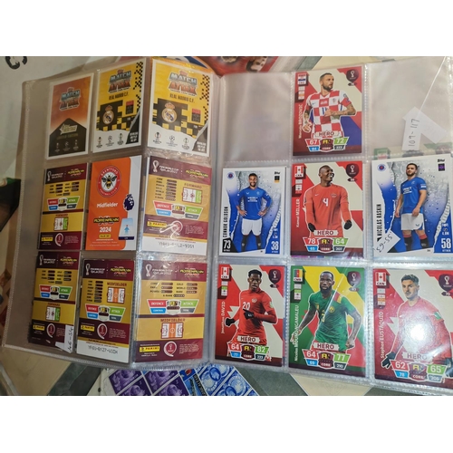 559 - Several Hundred Match Attax Football Cards