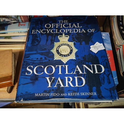 17 - Official Encyclopaedia Of Scotland Yard