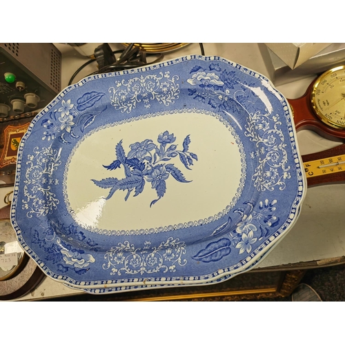 444 - Selection Of Serving Plates