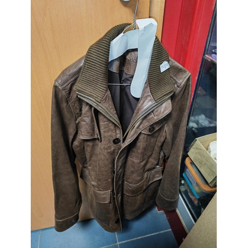 21 - John  Roche Leather Jacket Size Medium