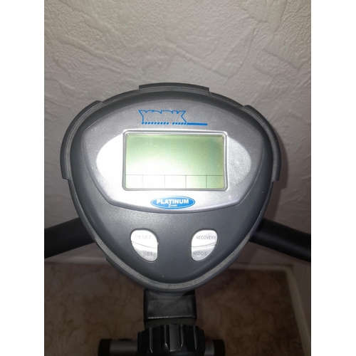 740 - Cardiofit 220p Exercise Bike